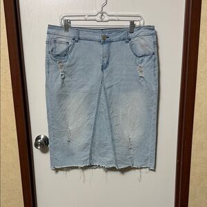 Be Girl Light Blue Distressed Denim Skirt Size XL